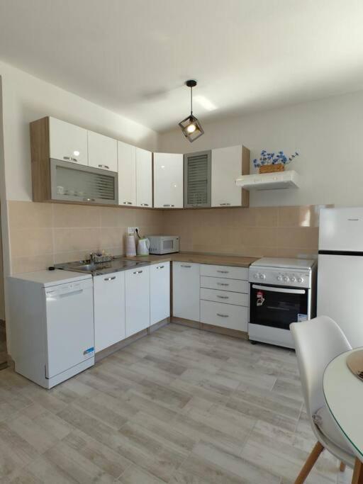 Apartment Marija, New 1Bd Apt With Free Parking Σπλιτ Εξωτερικό φωτογραφία